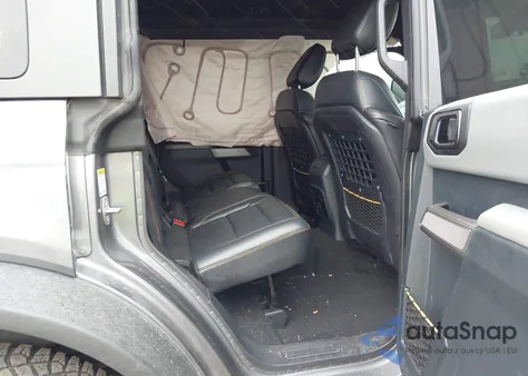 2023 Ford Bronco Badlands z USA, uszkodzony, nr VIN 1FMEE5DP1PLB66284